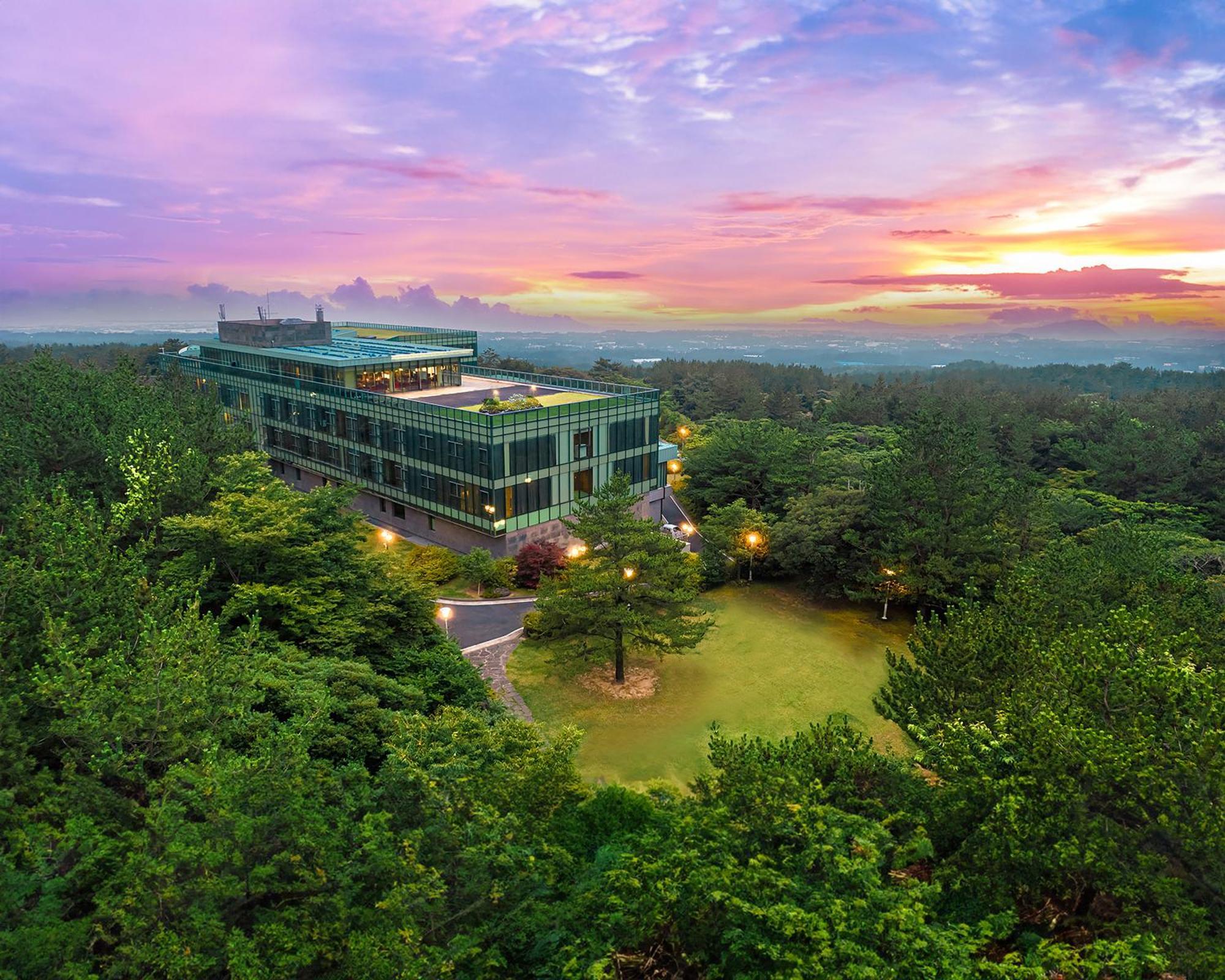 We Hotel Jeju Seogwipo Exterior foto
